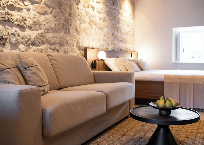 לינה וארוחת בוקר San Rocco Palace