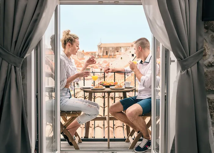 San Rocco Palace לינה וארוחת בוקר 4*