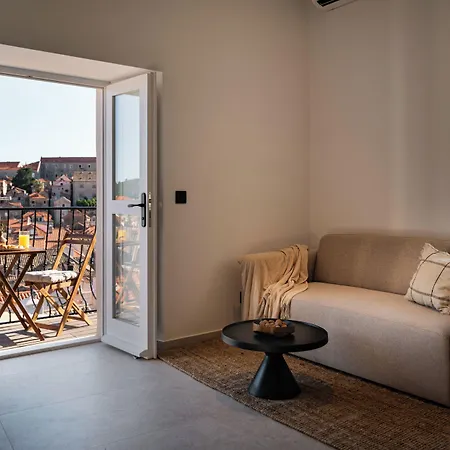 Alojamento de Acomodação e Pequeno-almoço San Rocco Palace 4*